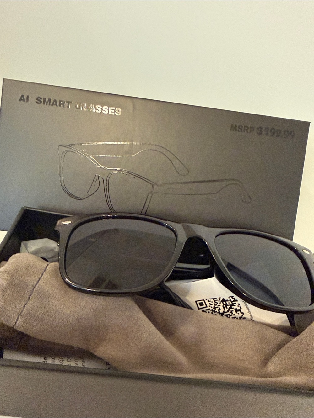AI Smart Glasses Men’s Black Sunglasses with Gray Lenses